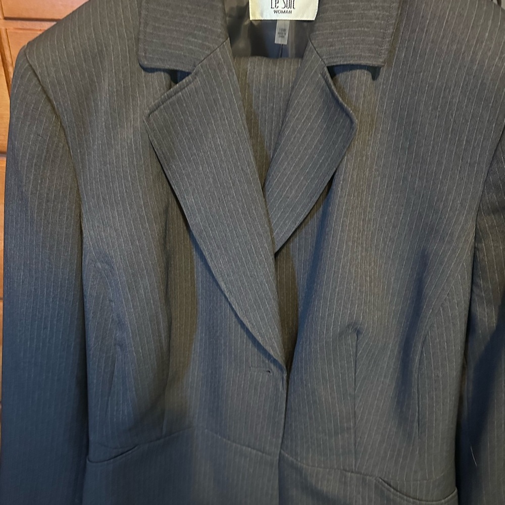 Le Suit Charcoal Pinstripe Pants suit